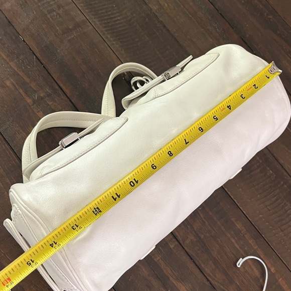 Vintage Juicy Couture Large Barrel Bag
Rare-HTF-Leather - Picture 15 of 17